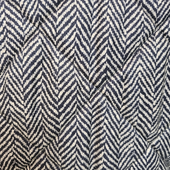 J.Crew Excursion Quilted Vest – Black Herringbone – Size Small Style G7626 - Picture 8 of 8